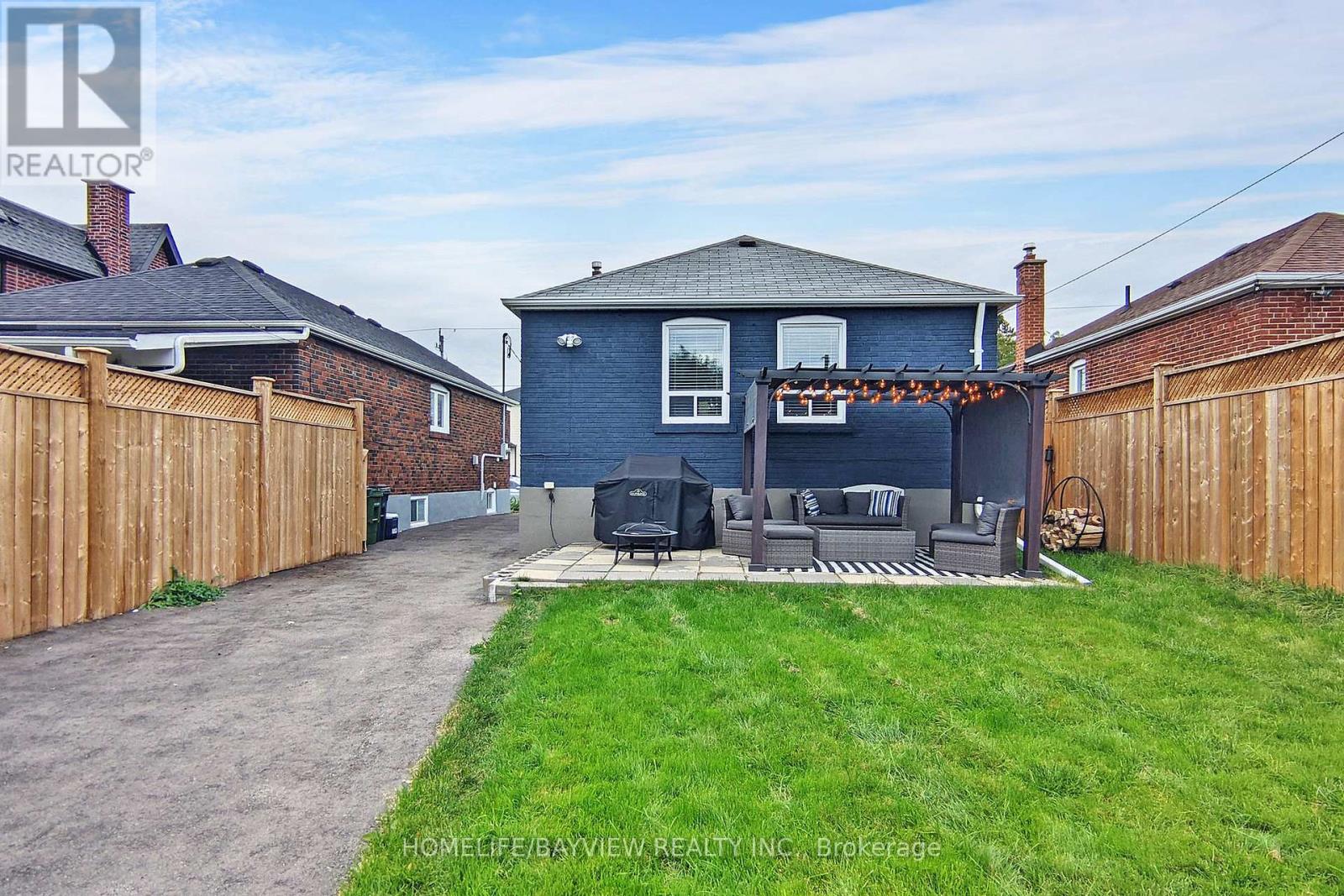 53 Tiago Avenue, Toronto, Ontario  M4B 2A2 - Photo 26 - E13447638
