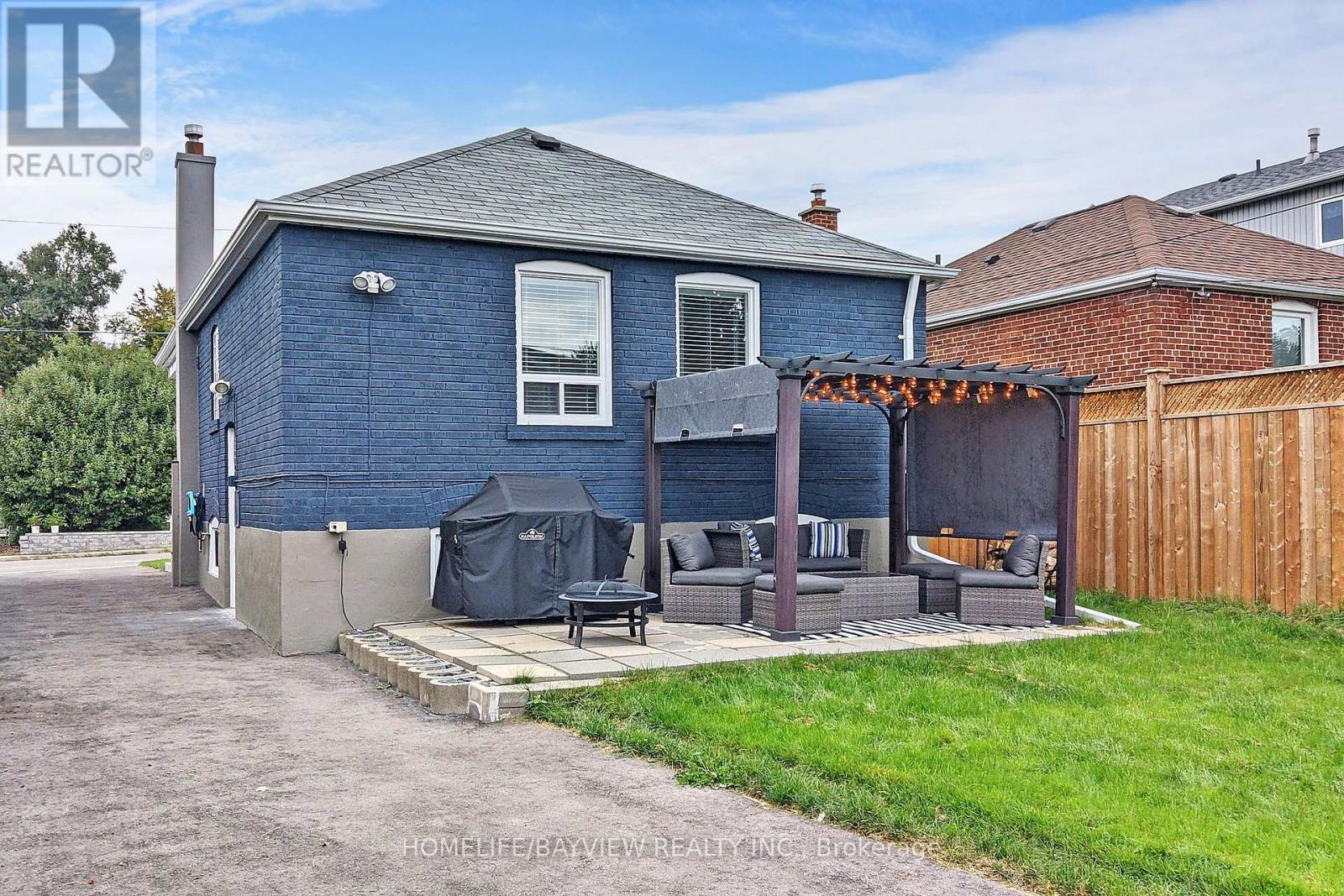 53 Tiago Avenue, Toronto, Ontario  M4B 2A2 - Photo 29 - E13447638