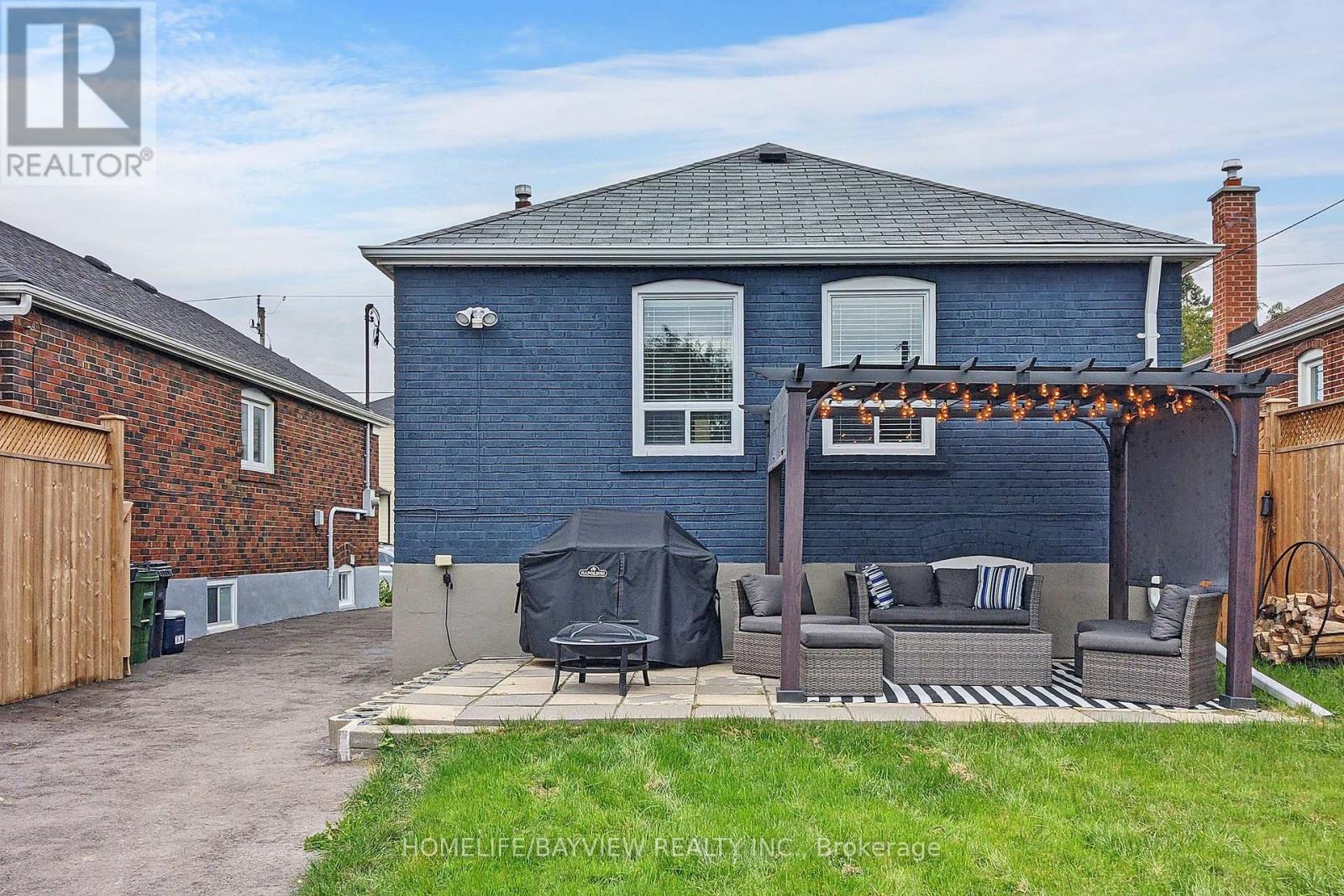 53 Tiago Avenue, Toronto, Ontario  M4B 2A2 - Photo 30 - E13447638