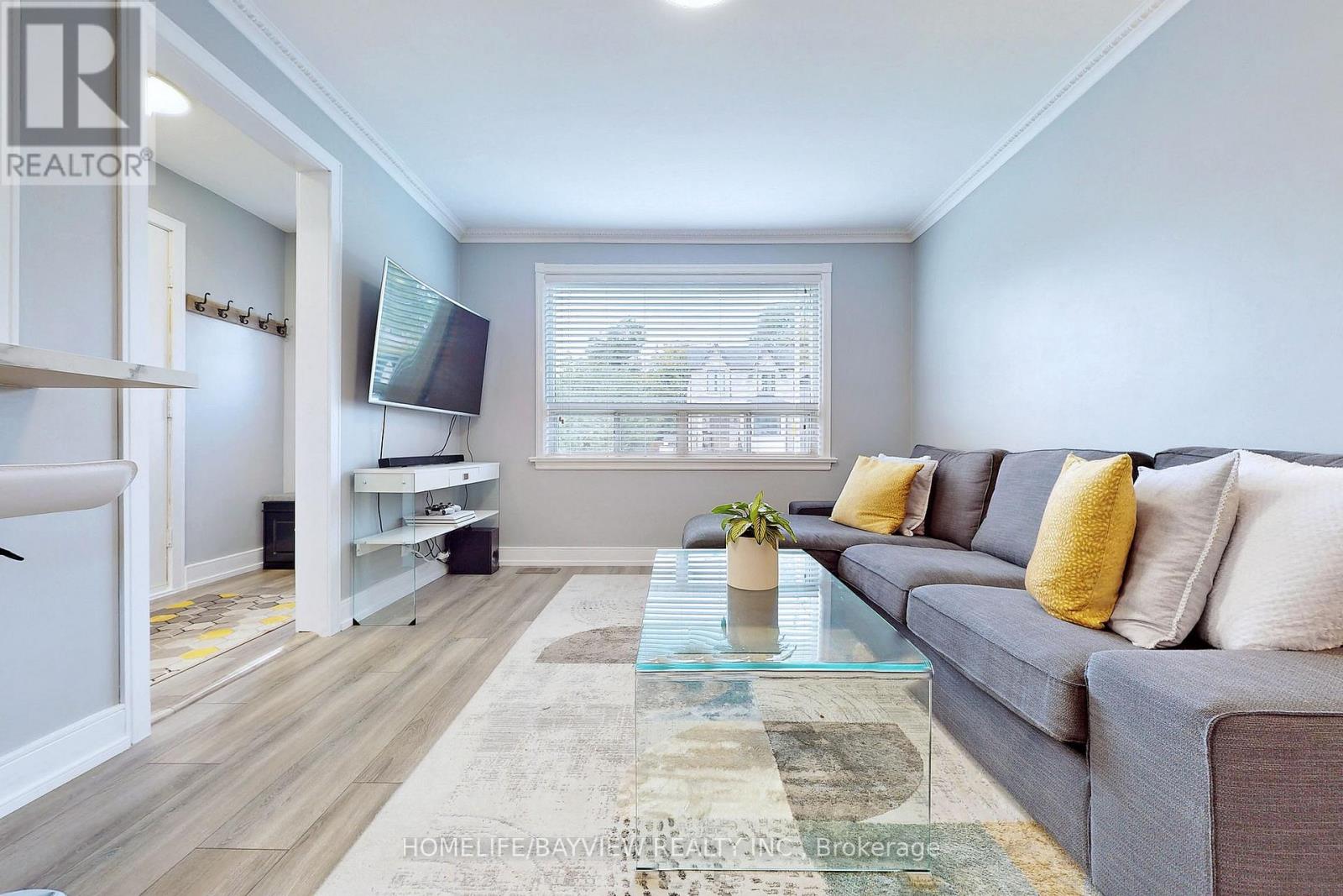 53 Tiago Avenue, Toronto, Ontario  M4B 2A2 - Photo 4 - E13447638