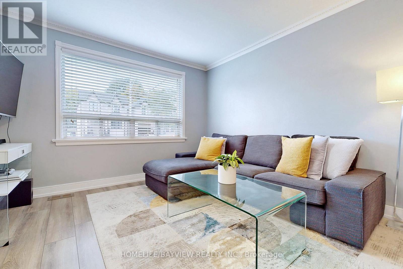 53 Tiago Avenue, Toronto, Ontario  M4B 2A2 - Photo 5 - E13447638