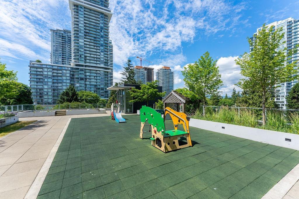 605 13438 Central Avenue, Surrey, British Columbia  V3T 0N2 - Photo 23 - R3136024