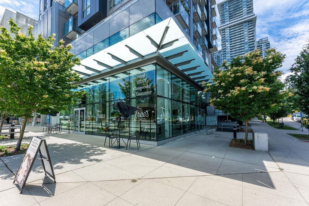 605 13438 Central Avenue, Surrey, British Columbia  V3T 0N2 - Photo 4 - R3136024