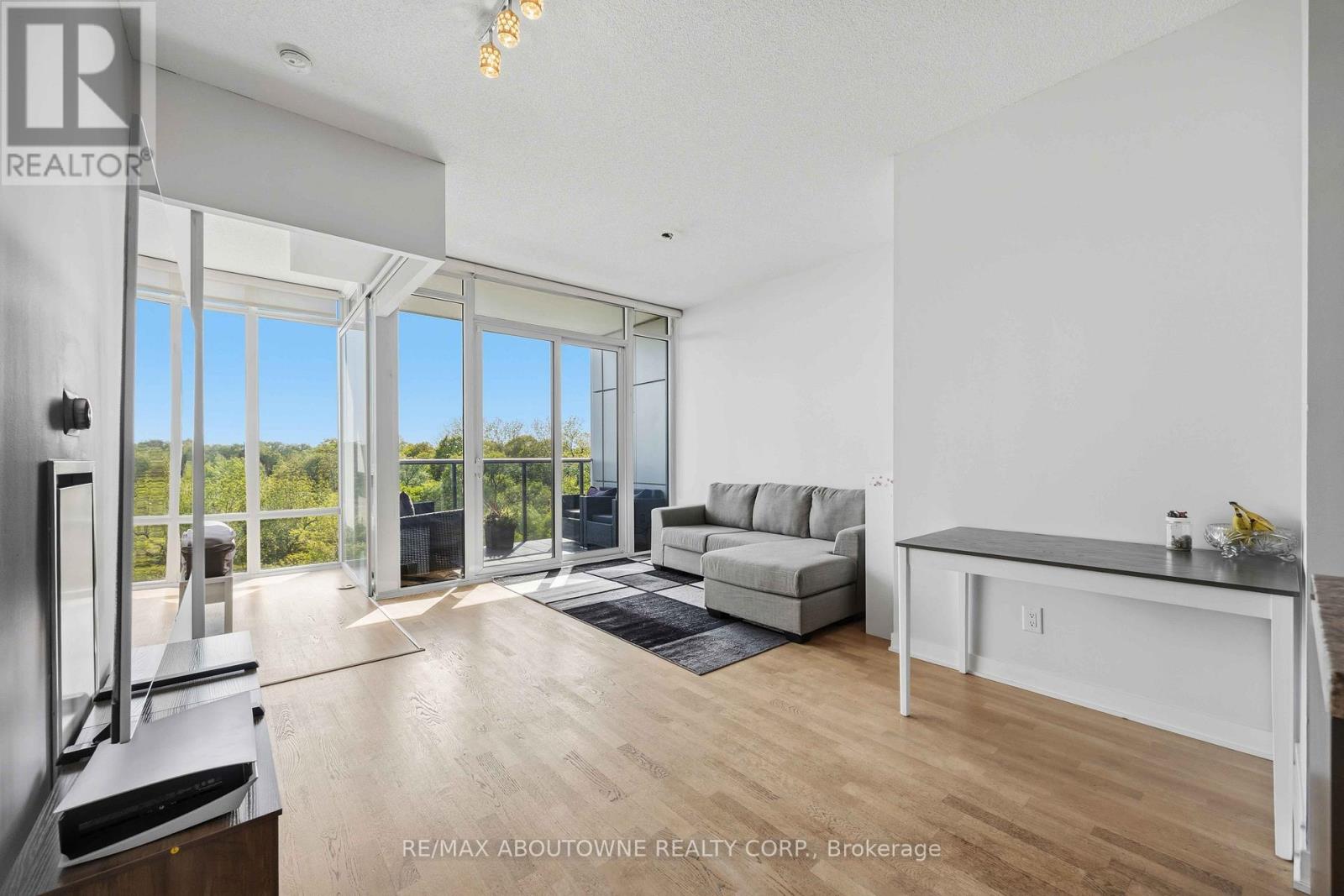 303 - 88 Park Lawn Road, Toronto, Ontario  M8Y 0B5 - Photo 6 - W13226826