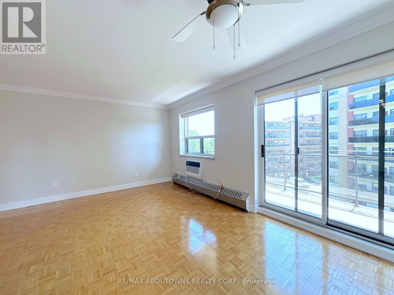 504 - 135 Allan Street, Oakville, Ontario  L6J 3N4 - Photo 8 - W13259440