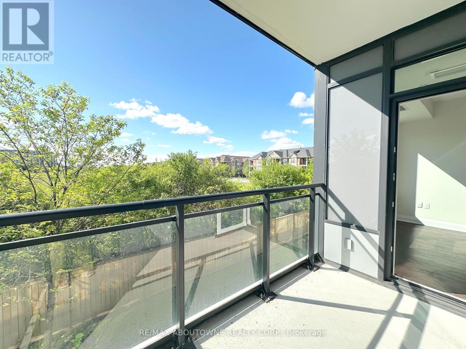 209 - 2333 Taunton Road, Oakville, Ontario  L6H 0N5 - Photo 17 - W13212468
