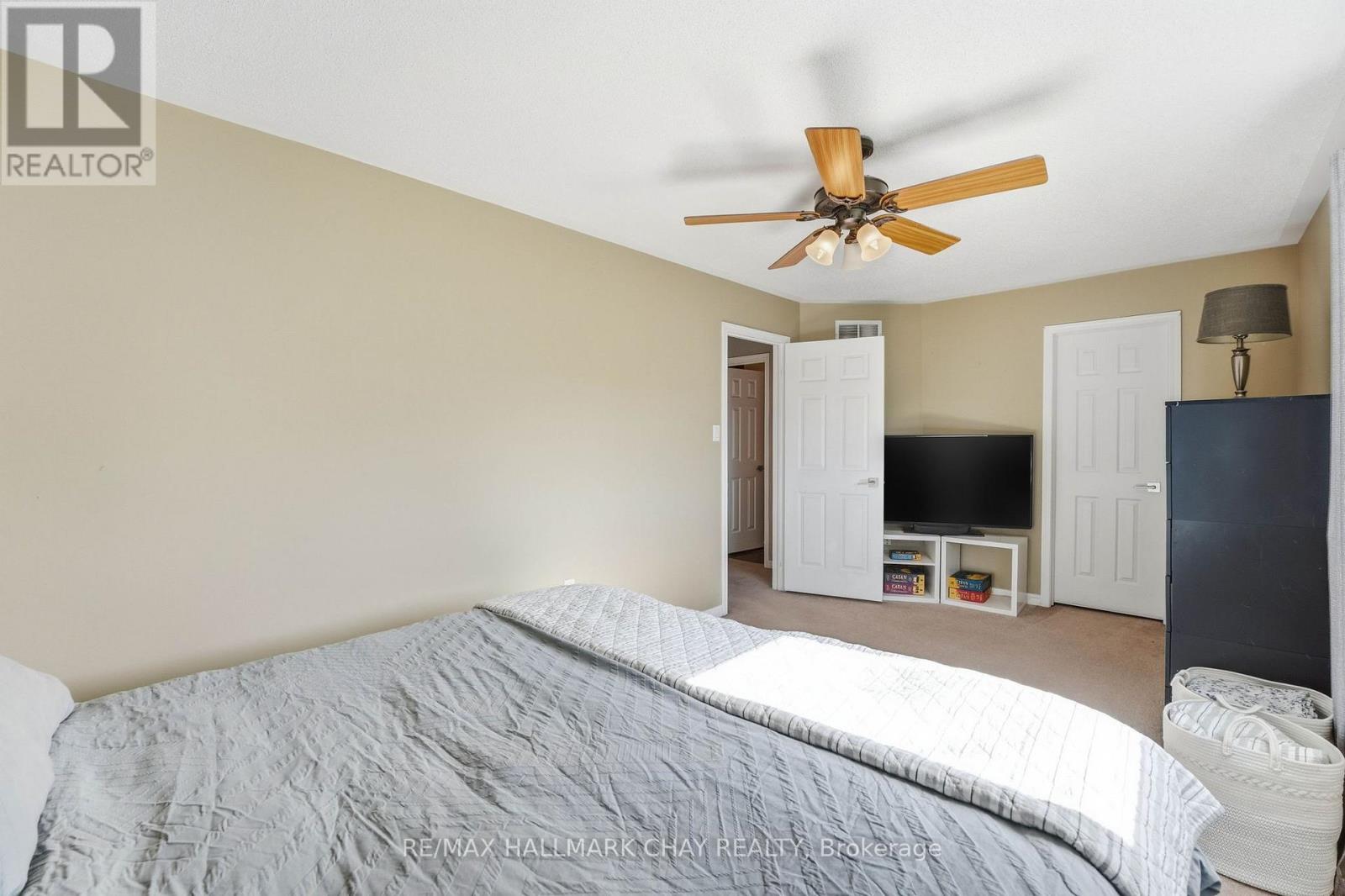 167 Maplewood Drive, Essa, Ontario  L0M 1B4 - Photo 11 - N13447514