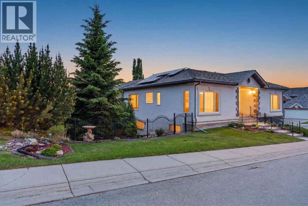 154 Sienna Ridge Landing SW, Calgary, Alberta  T3H 3T1 - Photo 2 - A2311972