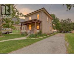 11 BYRON Street, New Hamburg, Ontario