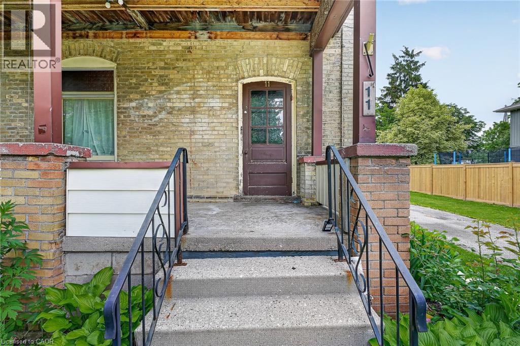 11 Byron Street, New Hamburg, Ontario  N3A 1P1 - Photo 3 - 40840074