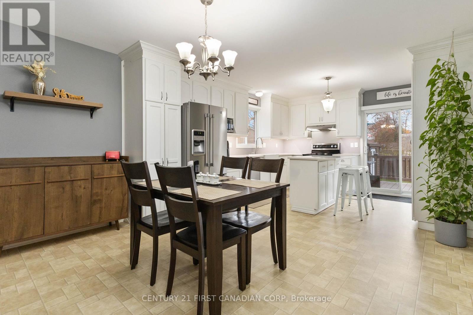 7 Juniper Crescent, Strathroy-Caradoc, Ontario  N7G 4C1 - Photo 6 - X13447670