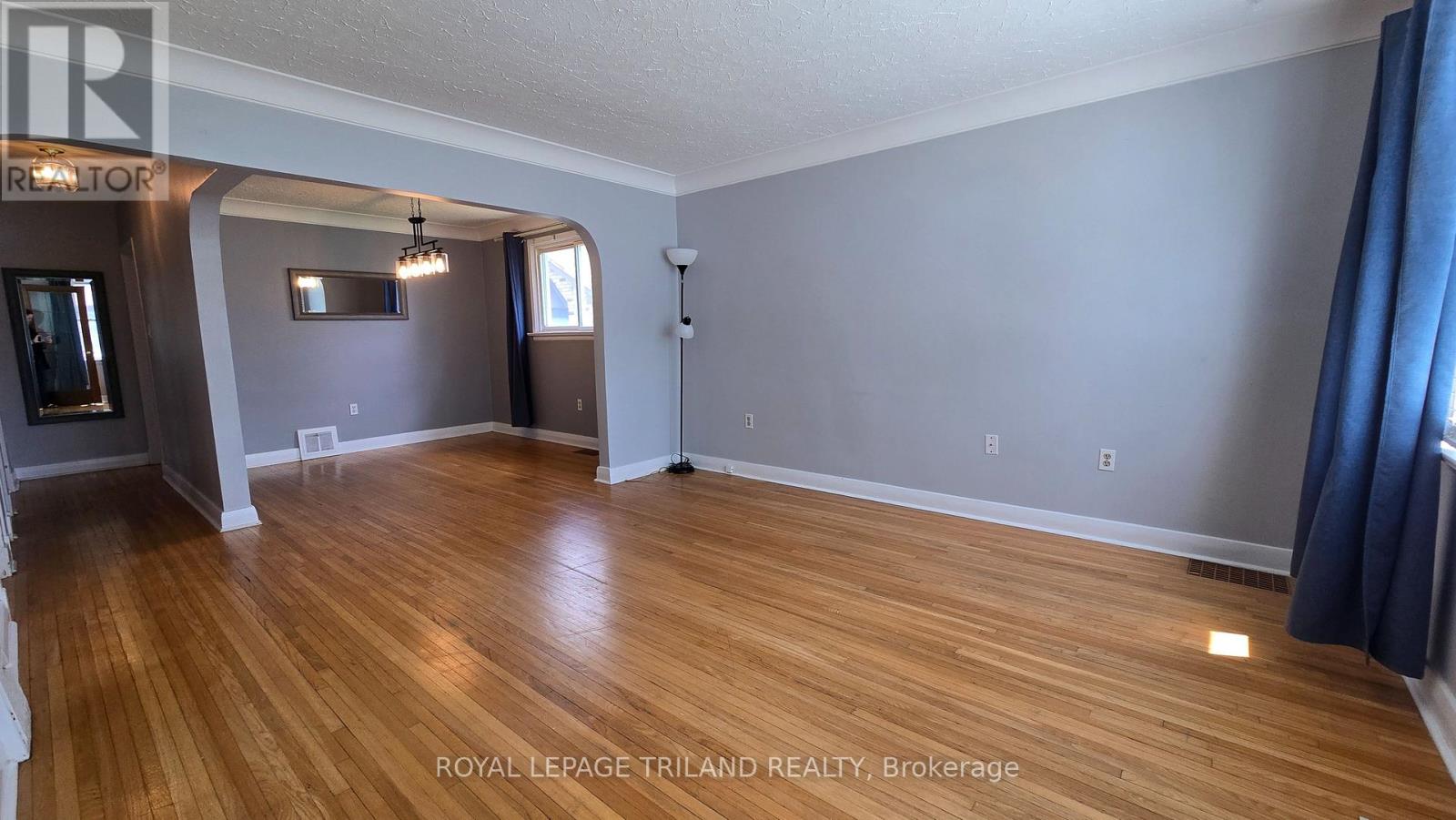 224 Highbury Avenue N, London East, Ontario  N5Z 2W7 - Photo 3 - X13447706