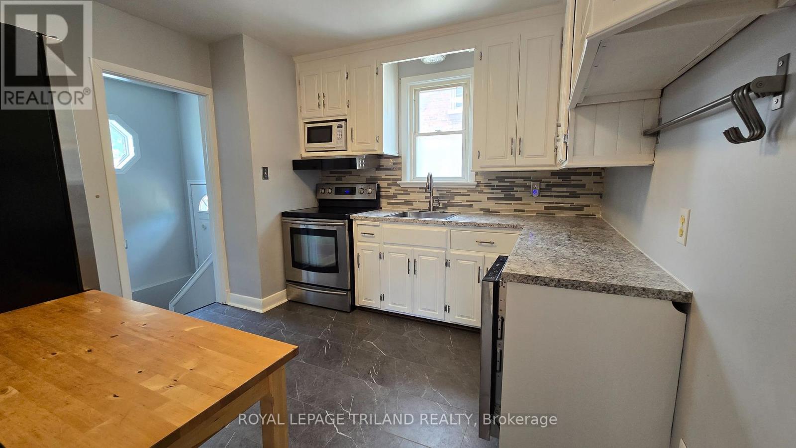 224 Highbury Avenue N, London East, Ontario  N5Z 2W7 - Photo 7 - X13447706