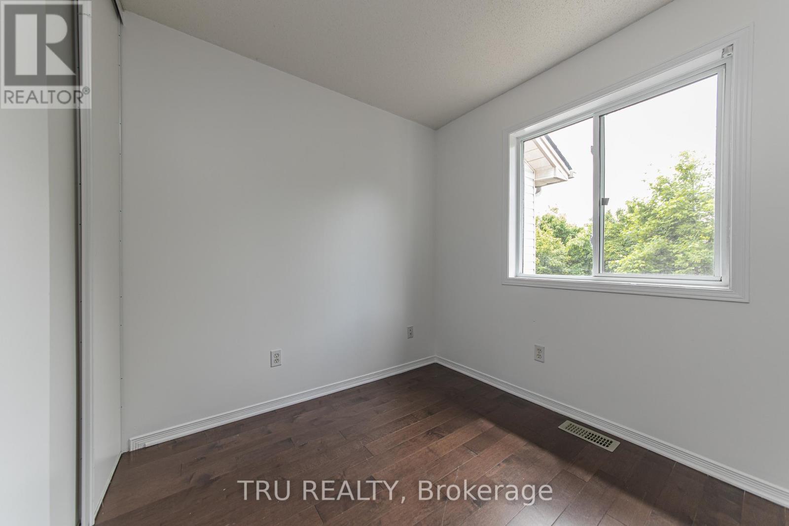 135 Margrave Avenue, Ottawa, Ontario  K1T 3X8 - Photo 32 - X13447734