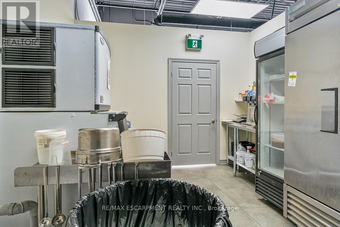 53 - 3515 Odyssey Drive, Mississauga, Ontario L5M 2S4 - Photo 6 - W13447398