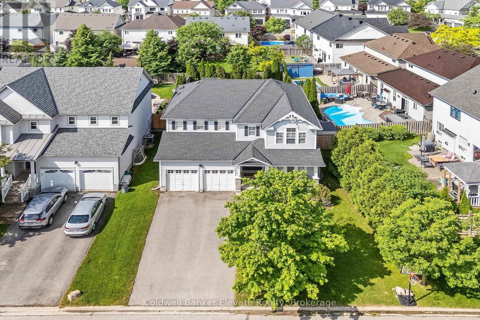 28 Brown's Crescent, Halton Hills, Ontario  L7J 3A4 - Photo 4 - W13447404