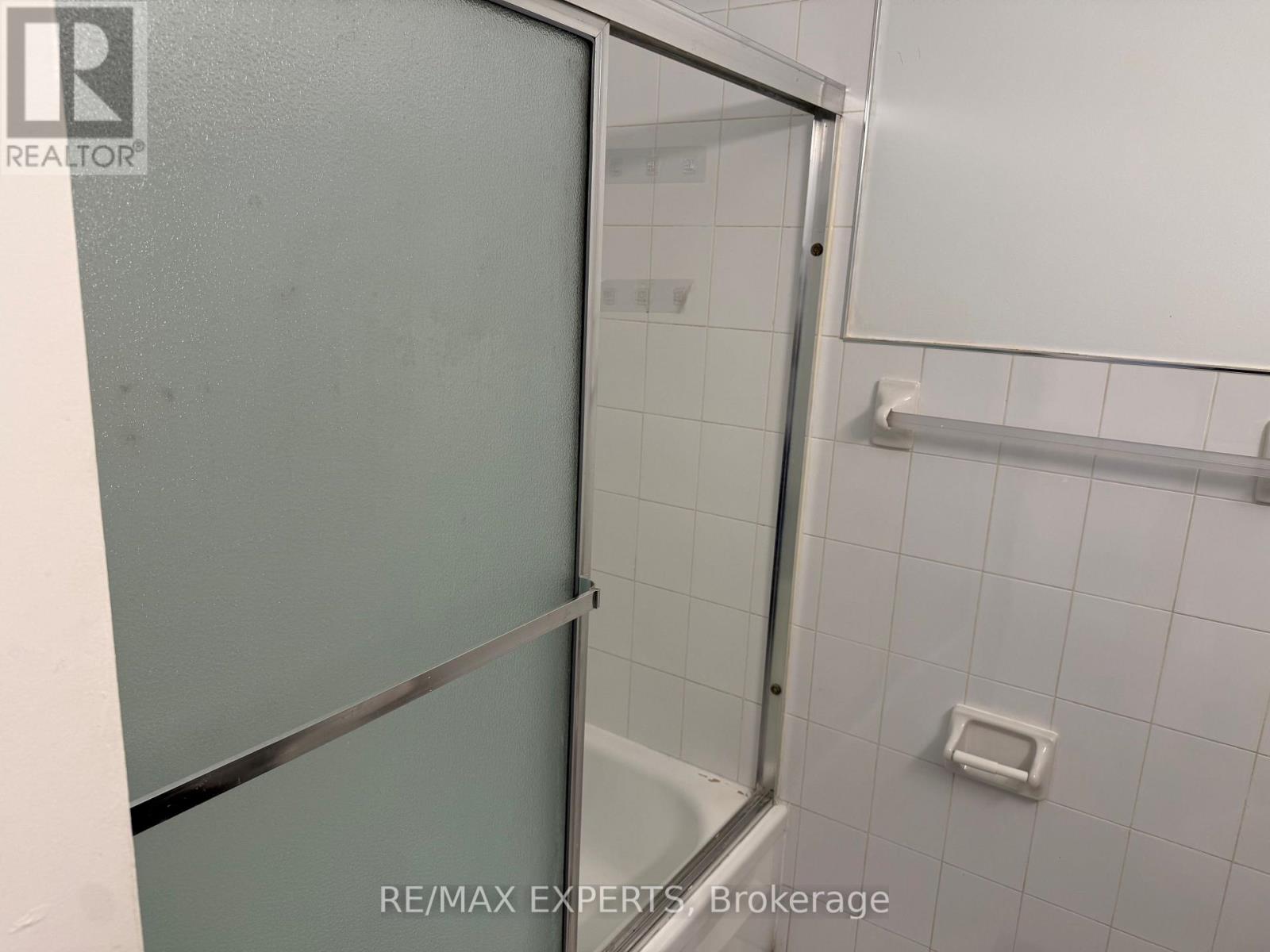 95 Navenby Crescent, Toronto, Ontario  M9L 1B3 - Photo 13 - W13447424