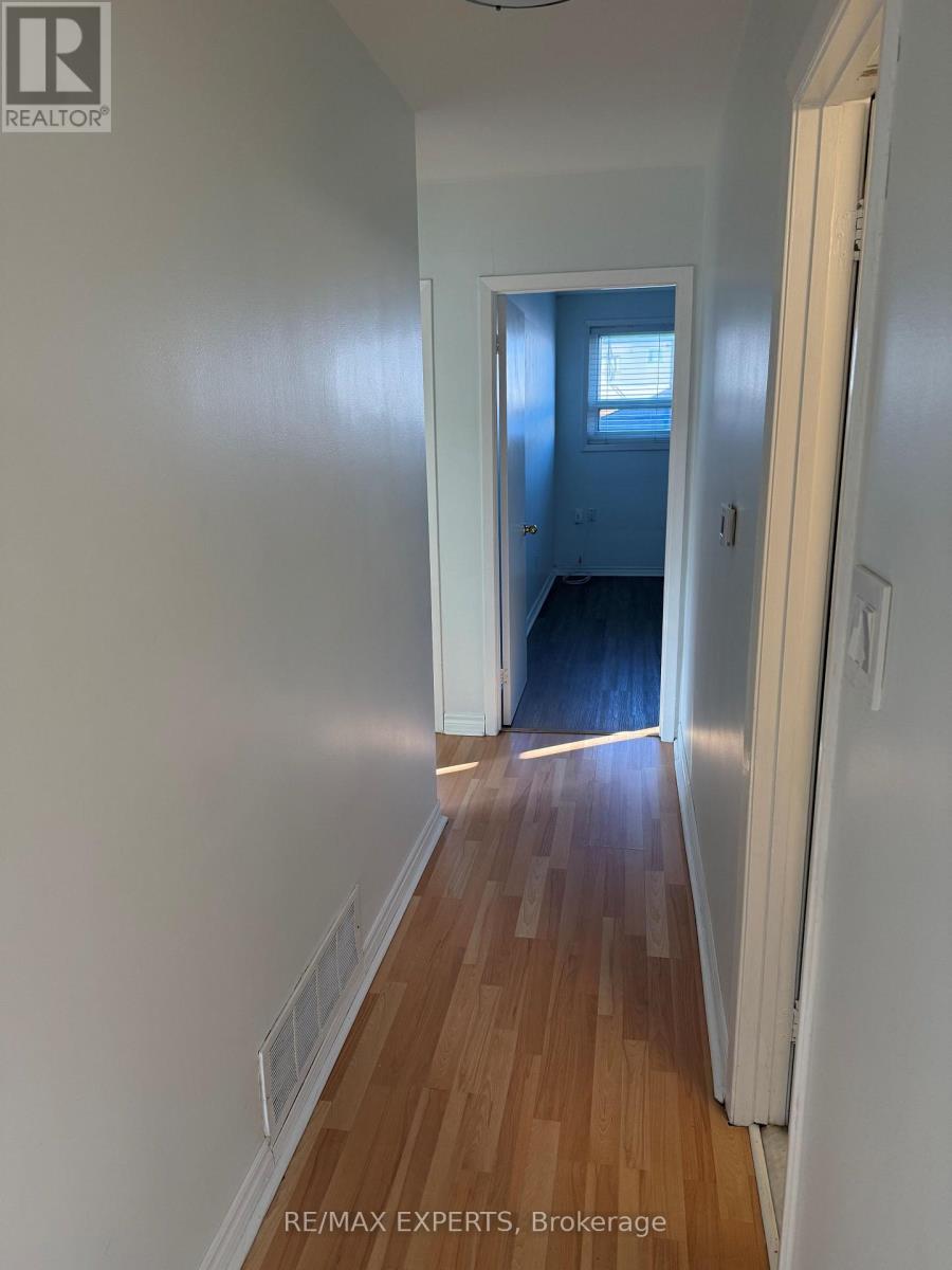 95 Navenby Crescent, Toronto, Ontario  M9L 1B3 - Photo 18 - W13447424