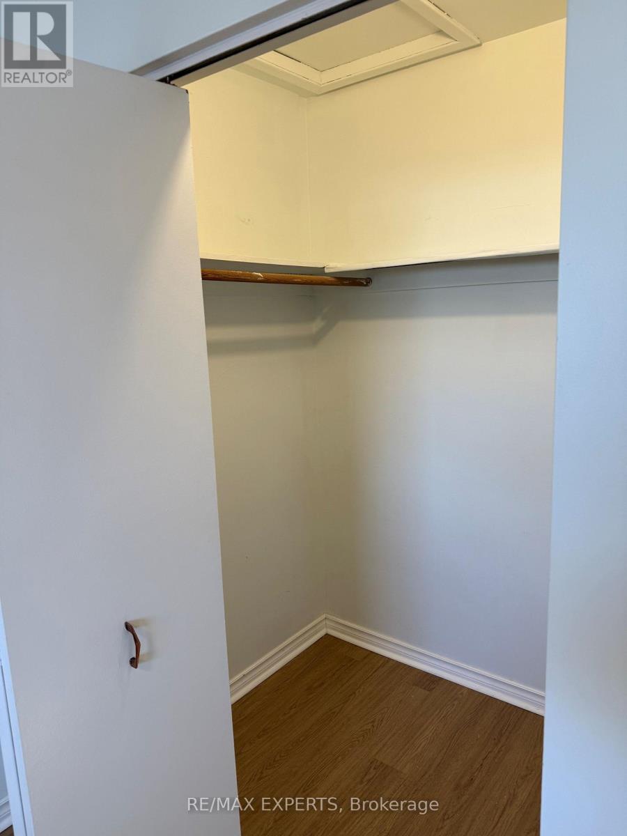 95 Navenby Crescent, Toronto, Ontario  M9L 1B3 - Photo 22 - W13447424