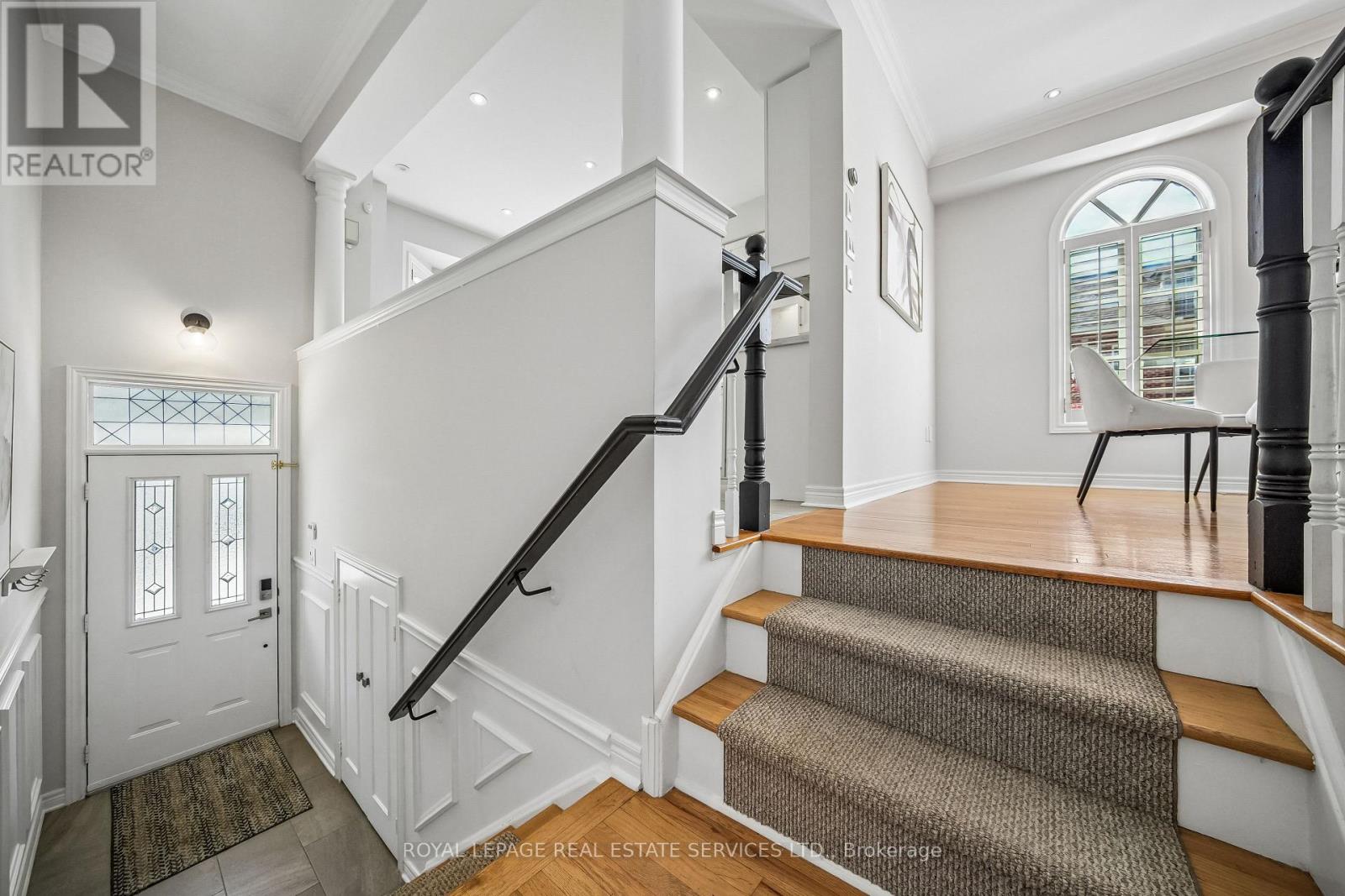 20 San Remo Terrace, Toronto, Ontario  M8Z 6C6 - Photo 3 - W13447446