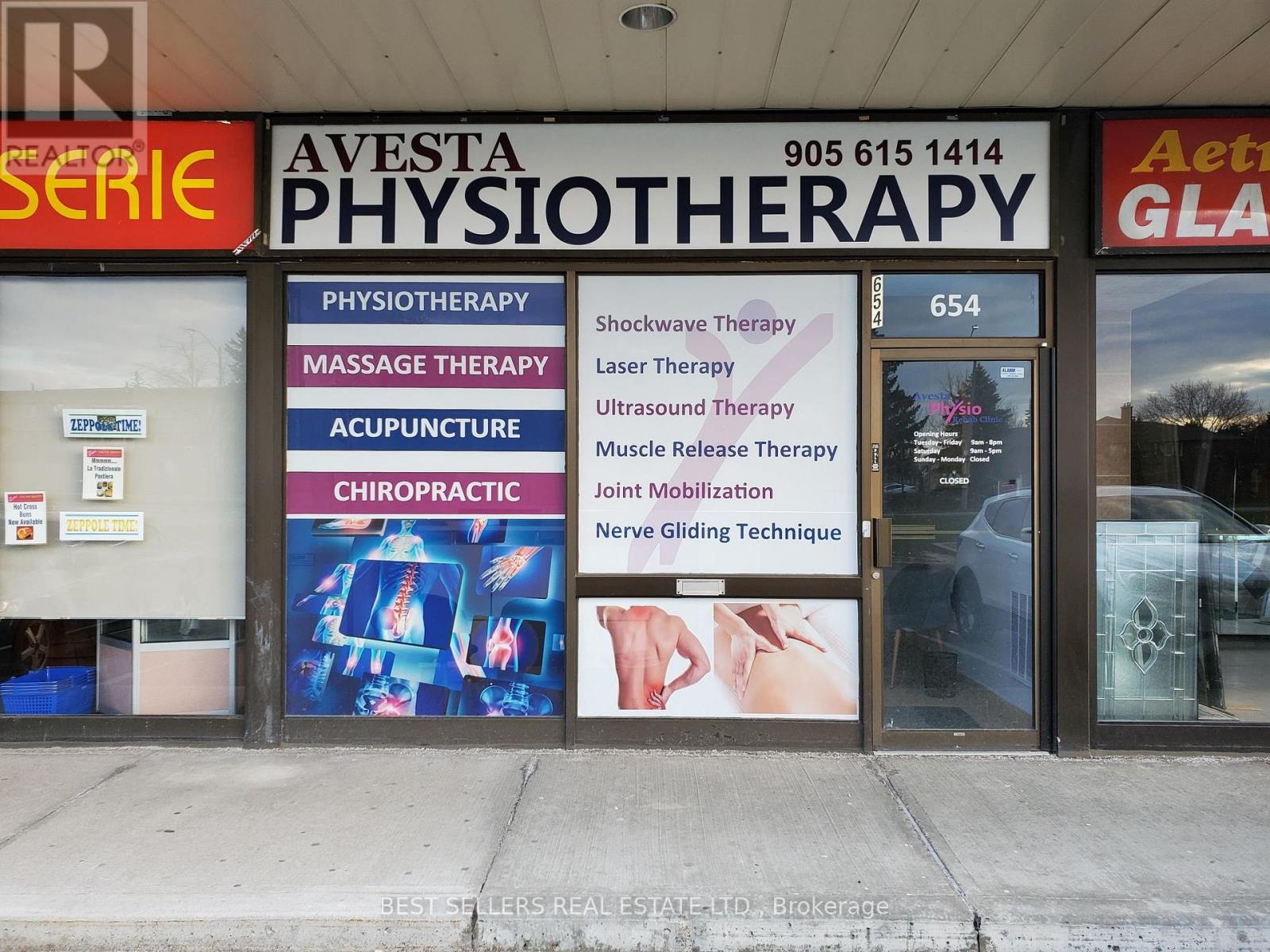 654 Bloor Street, Mississauga, Ontario  L5A 3V9 - Photo 2 - W13447450