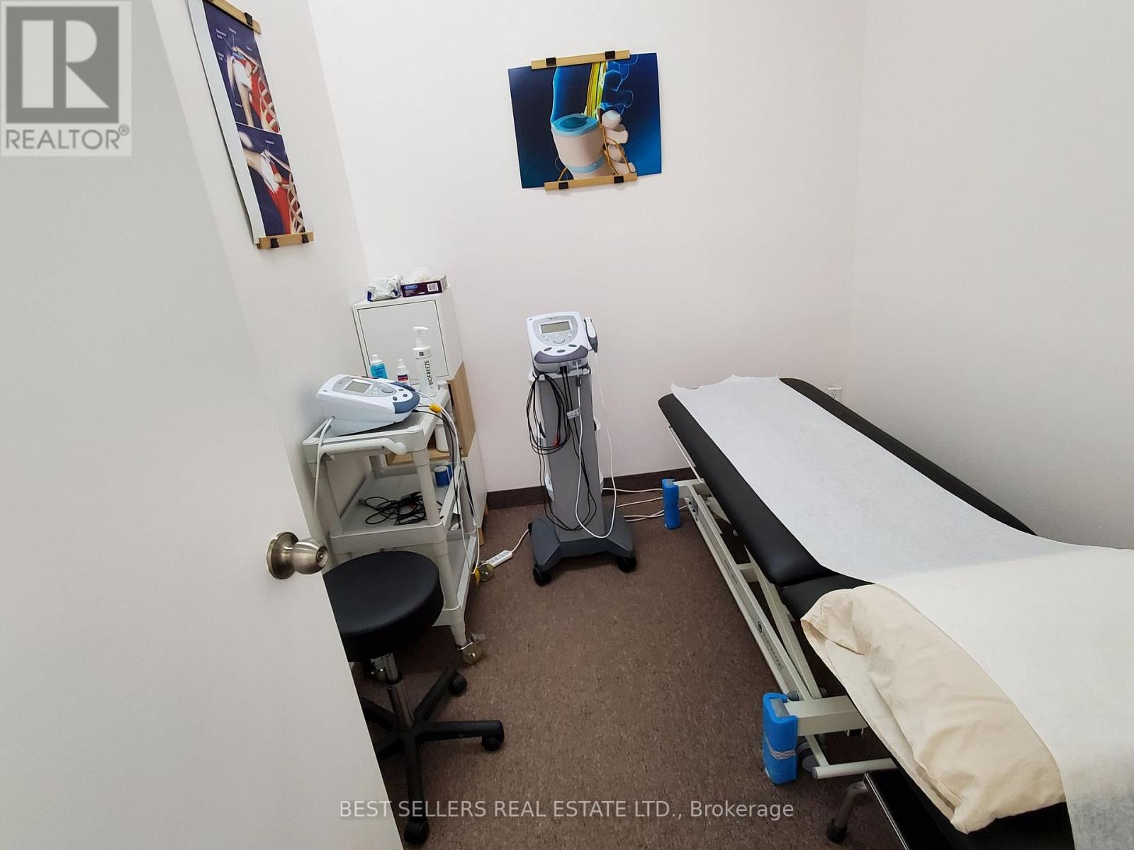 654 Bloor Street, Mississauga, Ontario  L5A 3V9 - Photo 7 - W13447450