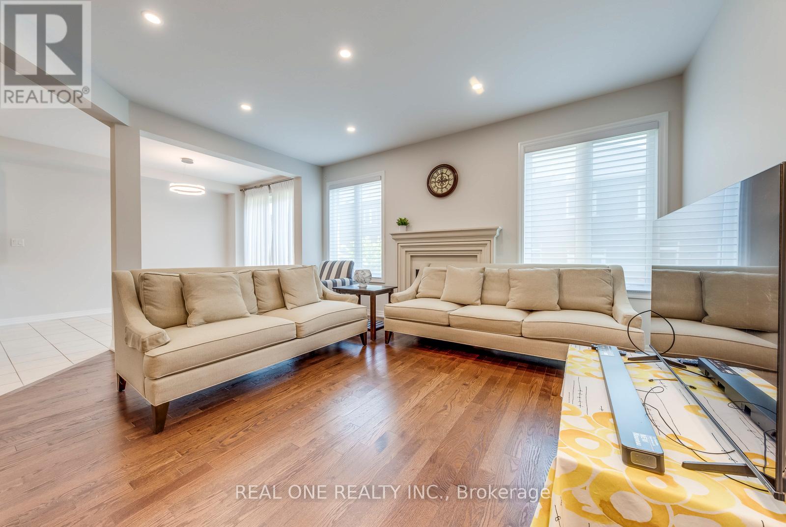 276 Sixteen Mile Drive, Oakville, Ontario  L6M 0V8 - Photo 13 - W13447456
