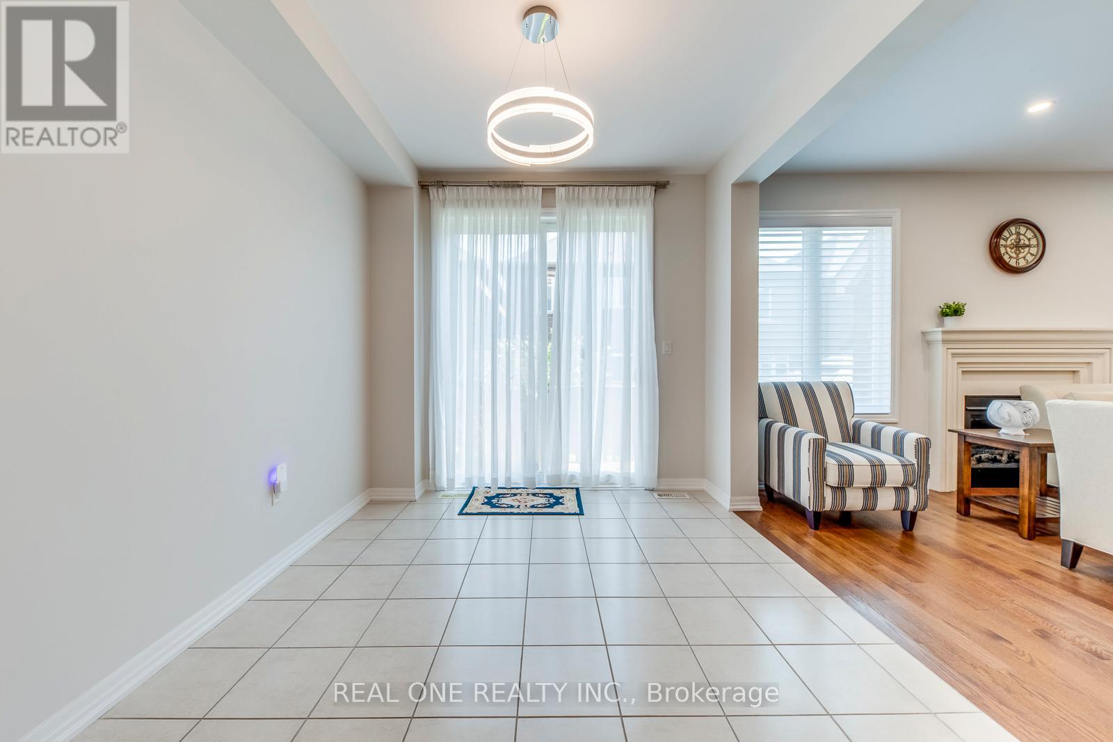 276 Sixteen Mile Drive, Oakville, Ontario  L6M 0V8 - Photo 17 - W13447456
