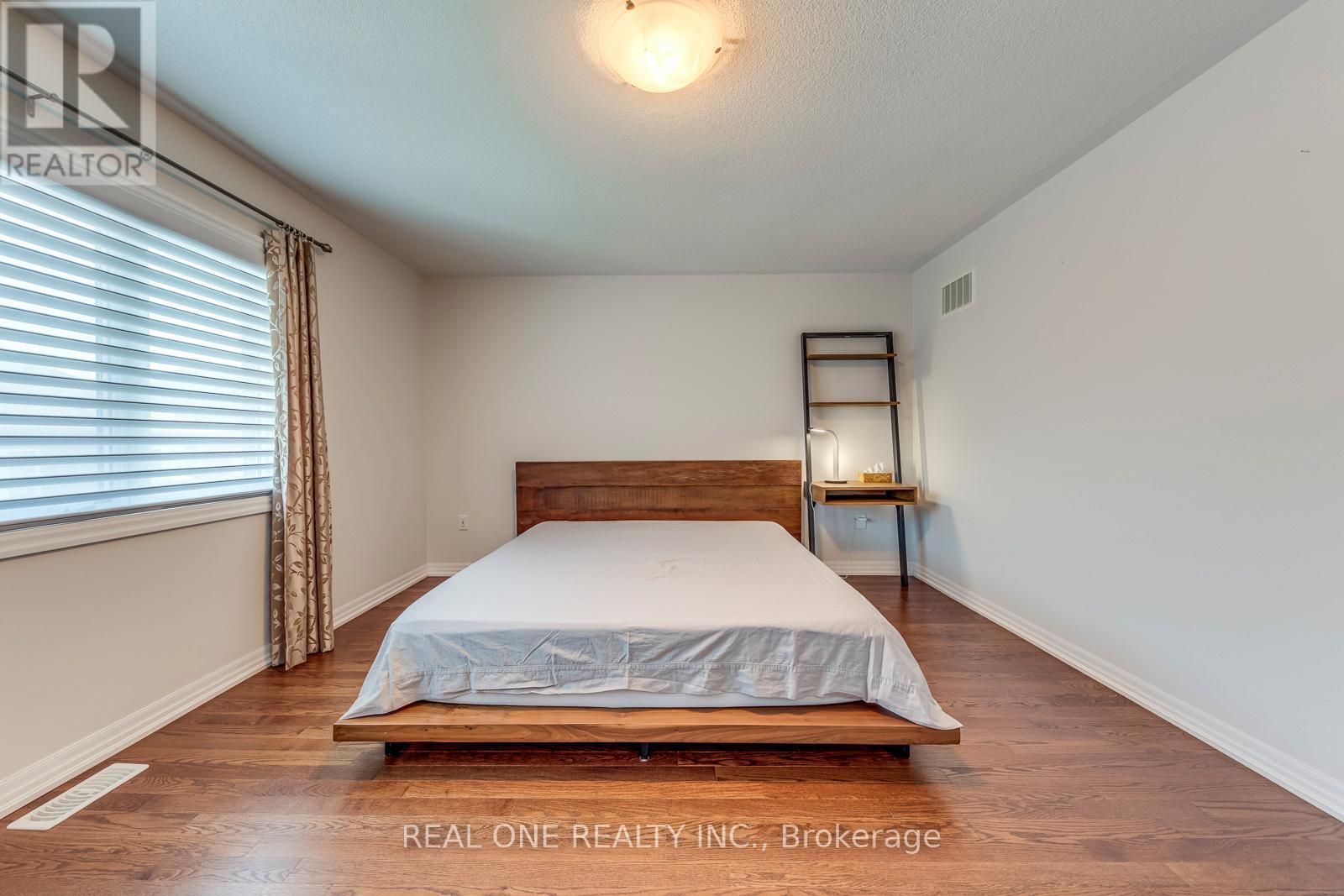 276 Sixteen Mile Drive, Oakville, Ontario  L6M 0V8 - Photo 33 - W13447456