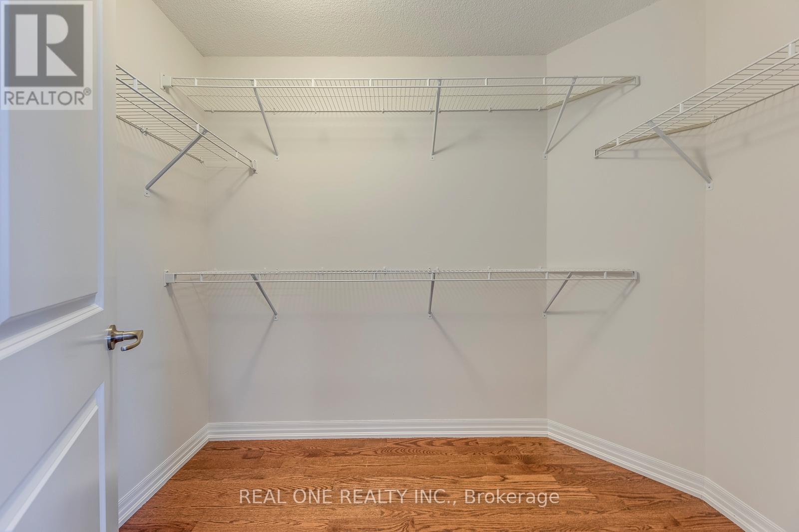 276 Sixteen Mile Drive, Oakville, Ontario  L6M 0V8 - Photo 37 - W13447456