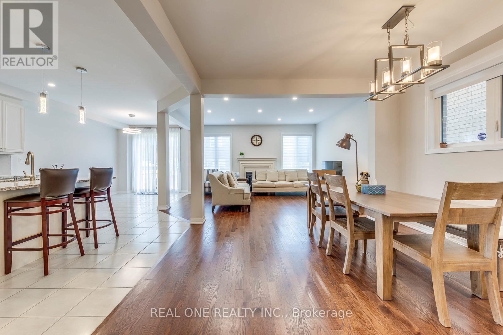 276 Sixteen Mile Drive, Oakville, Ontario  L6M 0V8 - Photo 8 - W13447456