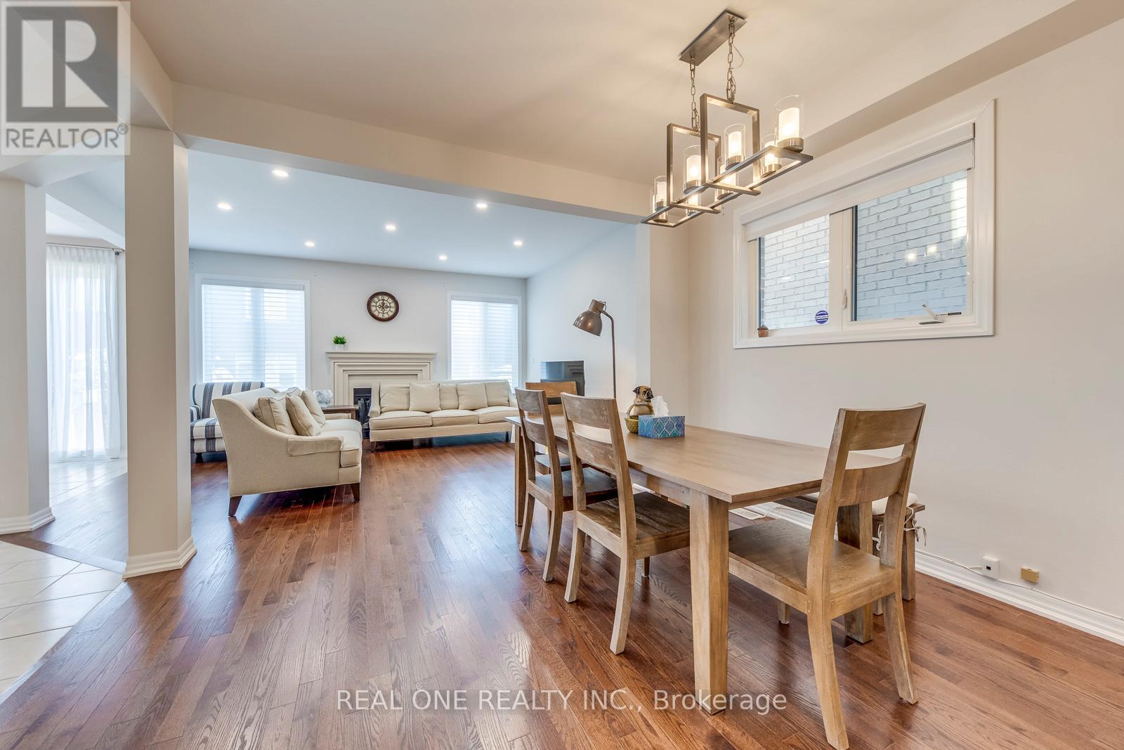 276 Sixteen Mile Drive, Oakville, Ontario  L6M 0V8 - Photo 9 - W13447456