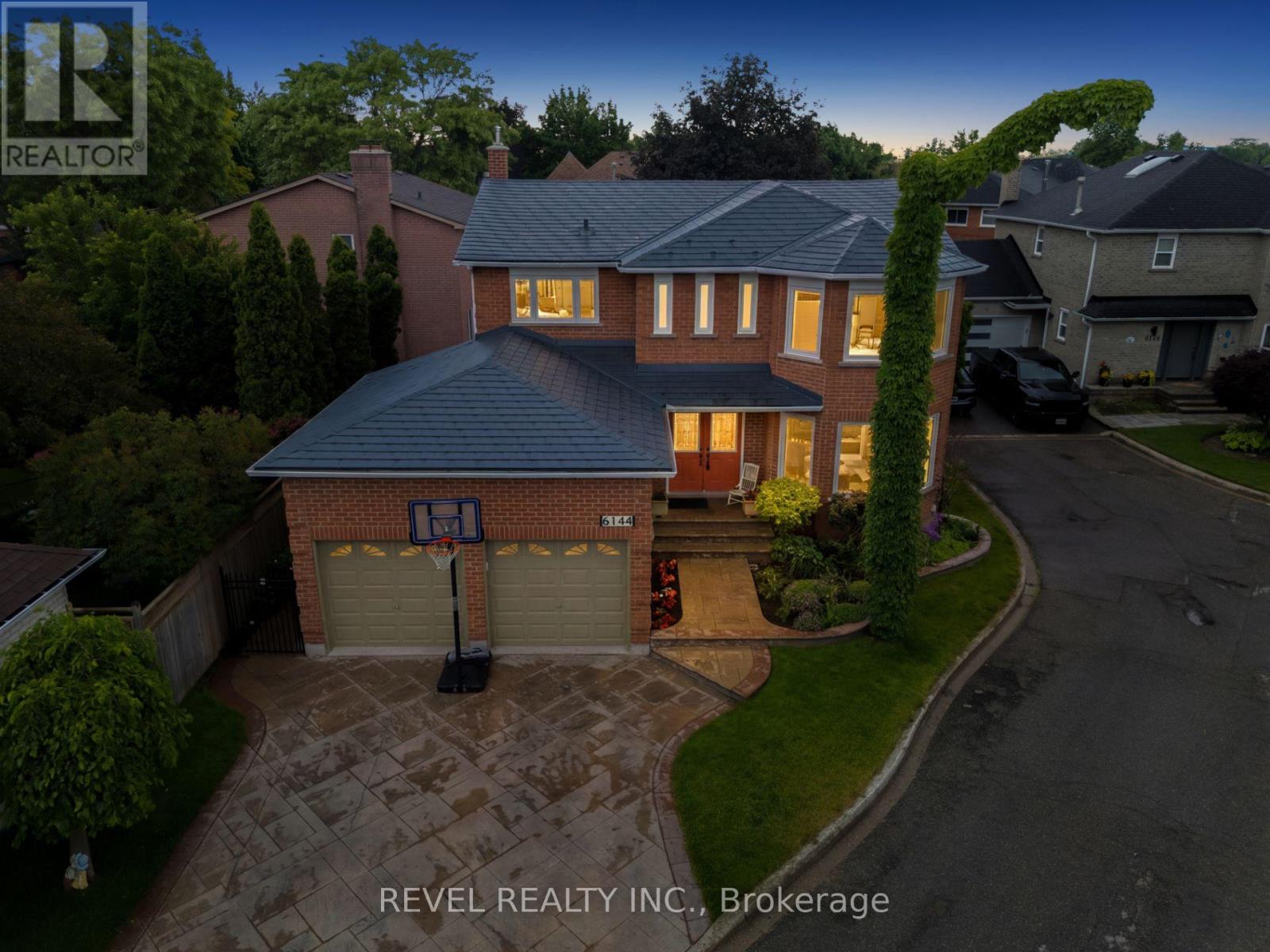 6144 TENTH LINE W, Mississauga, Ontario