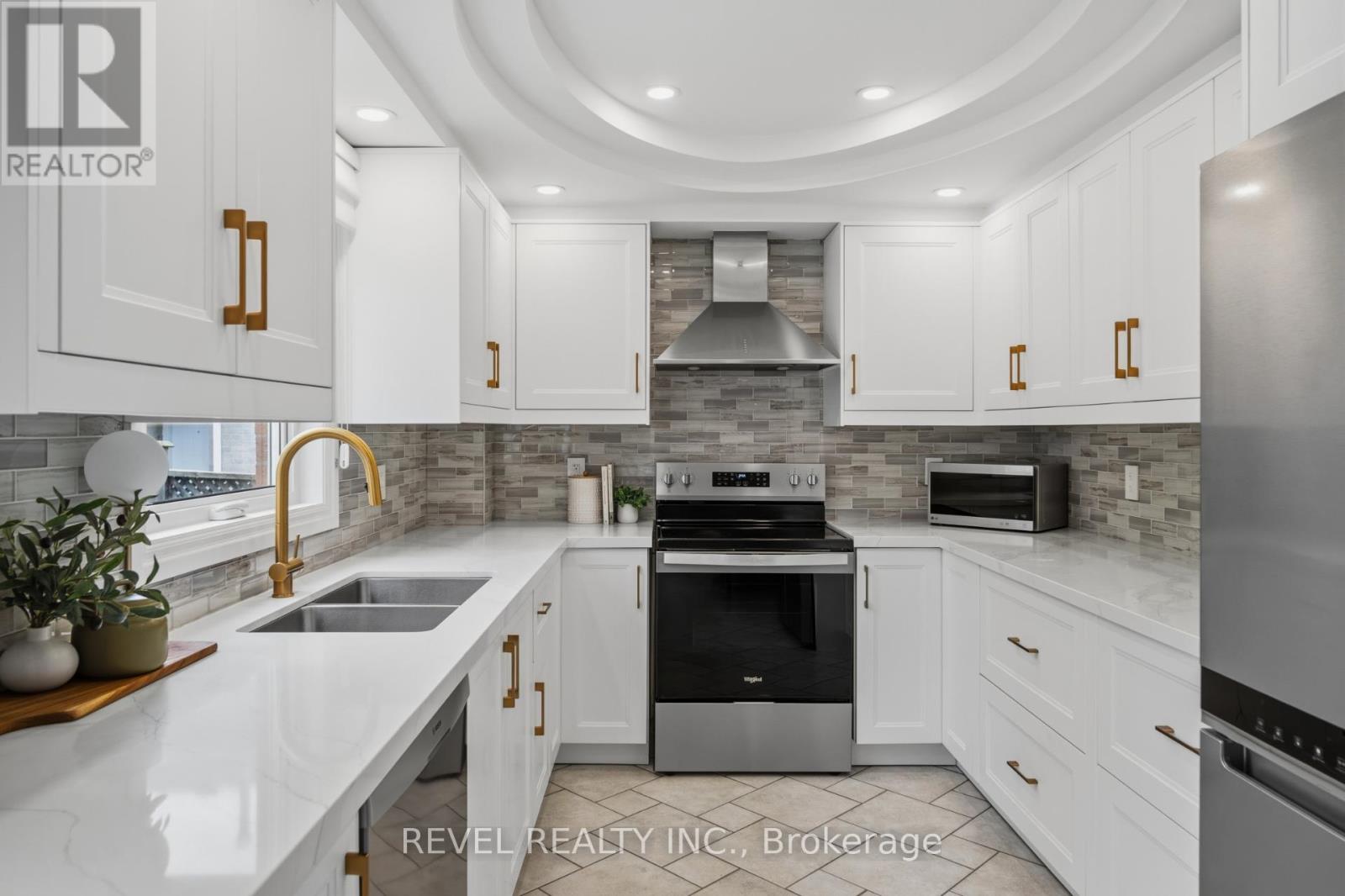 6144 Tenth Line W, Mississauga, Ontario  L5N 5S7 - Photo 11 - W13447542