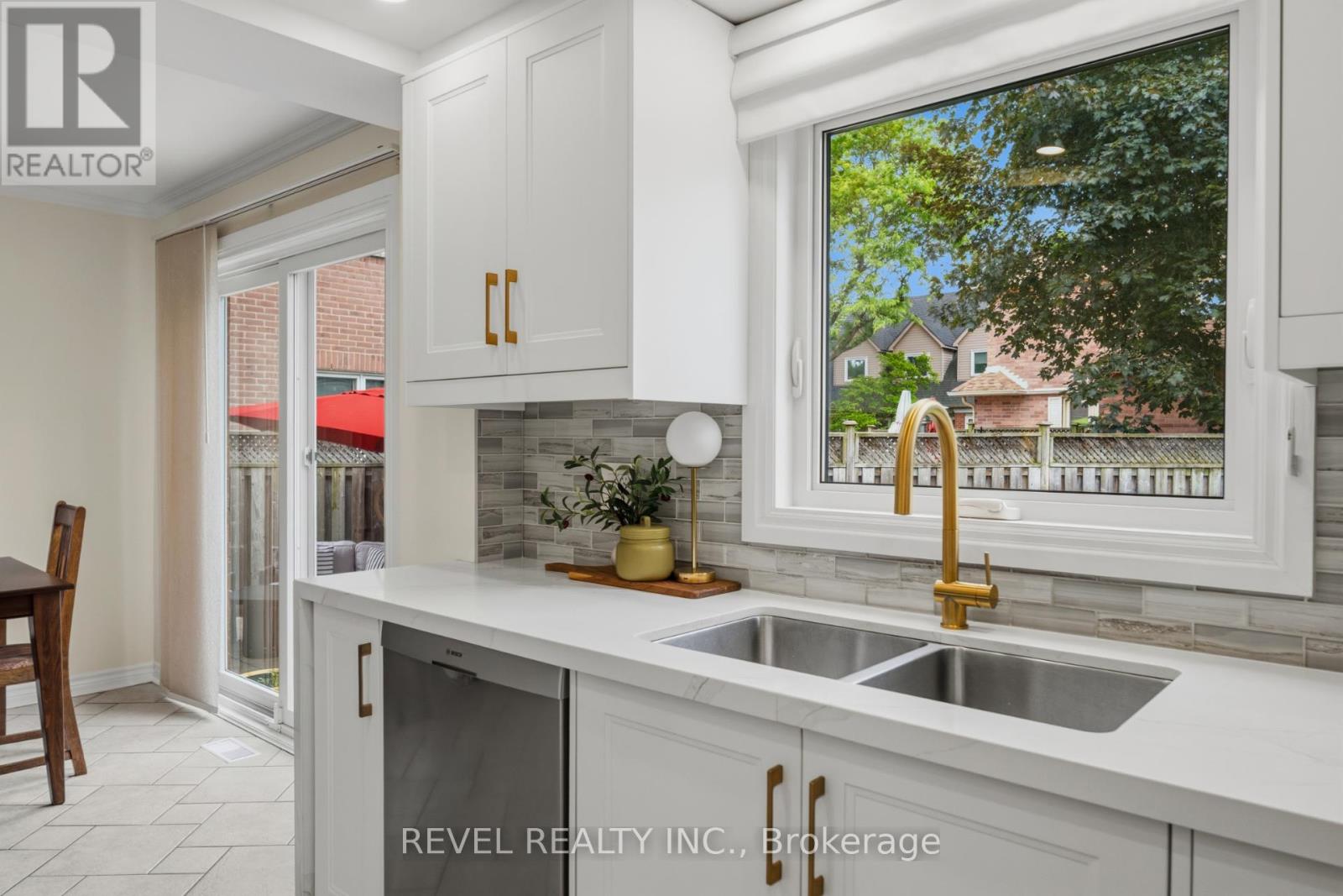 6144 Tenth Line W, Mississauga, Ontario  L5N 5S7 - Photo 14 - W13447542