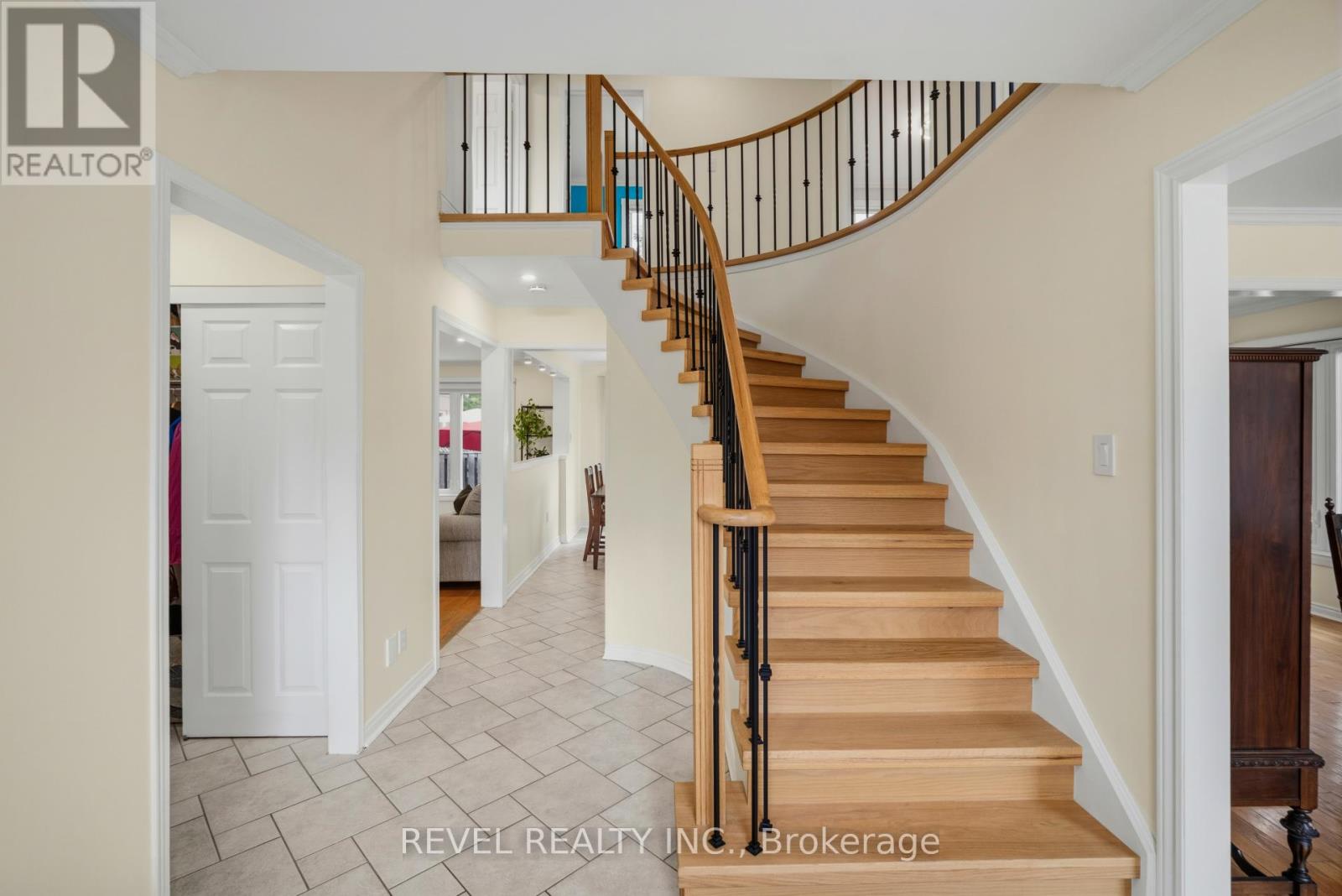 6144 Tenth Line W, Mississauga, Ontario  L5N 5S7 - Photo 2 - W13447542