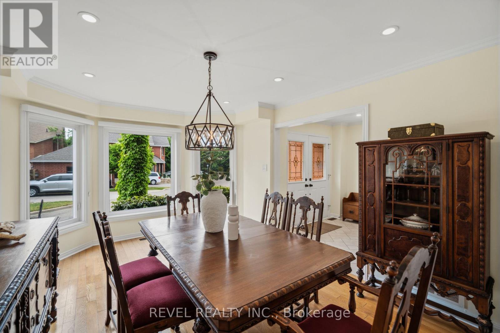 6144 Tenth Line W, Mississauga, Ontario  L5N 5S7 - Photo 4 - W13447542