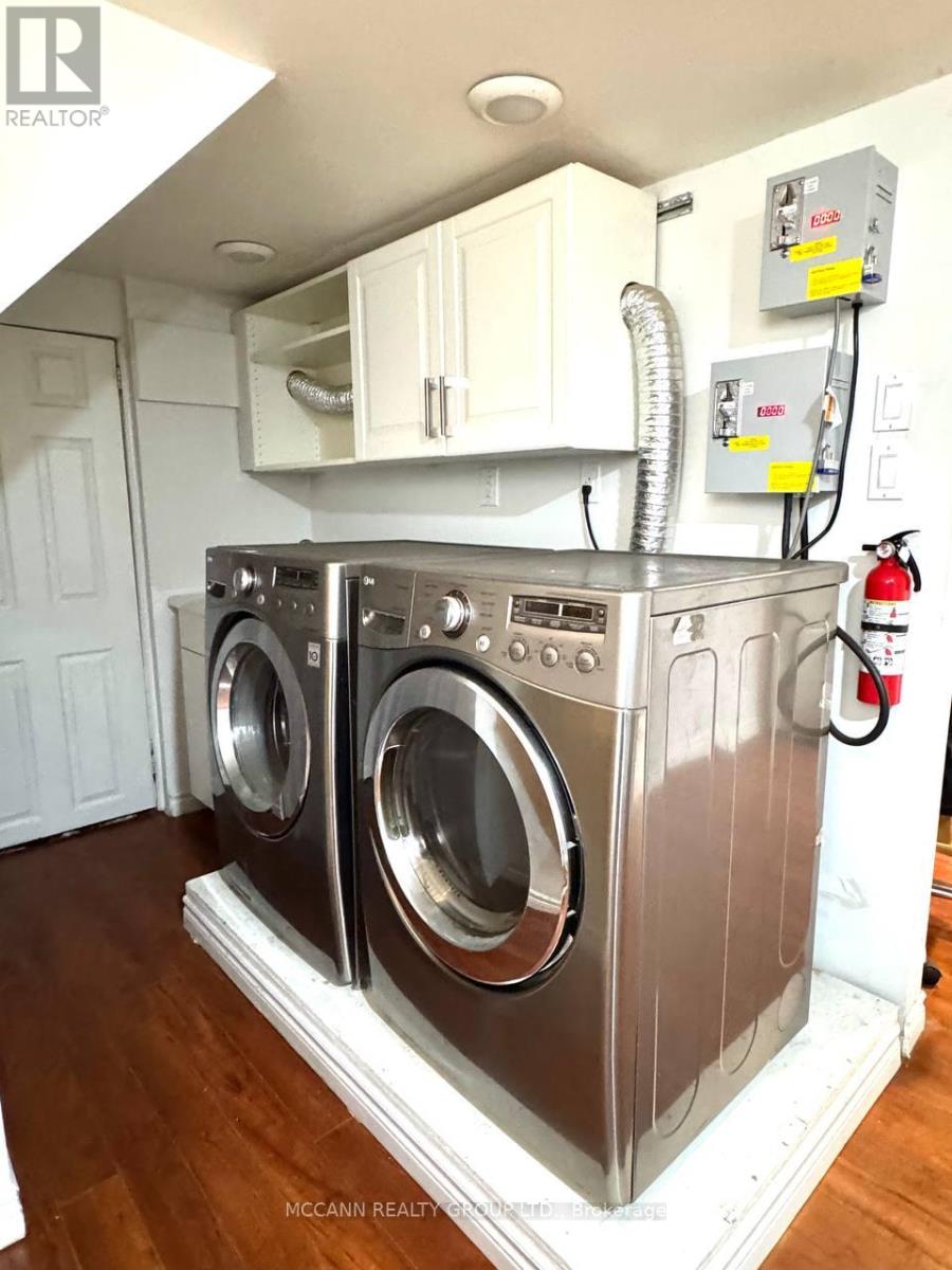 Main - 32 Belgravia Avenue, Toronto, Ontario  M6E 2M5 - Photo 15 - W13447594