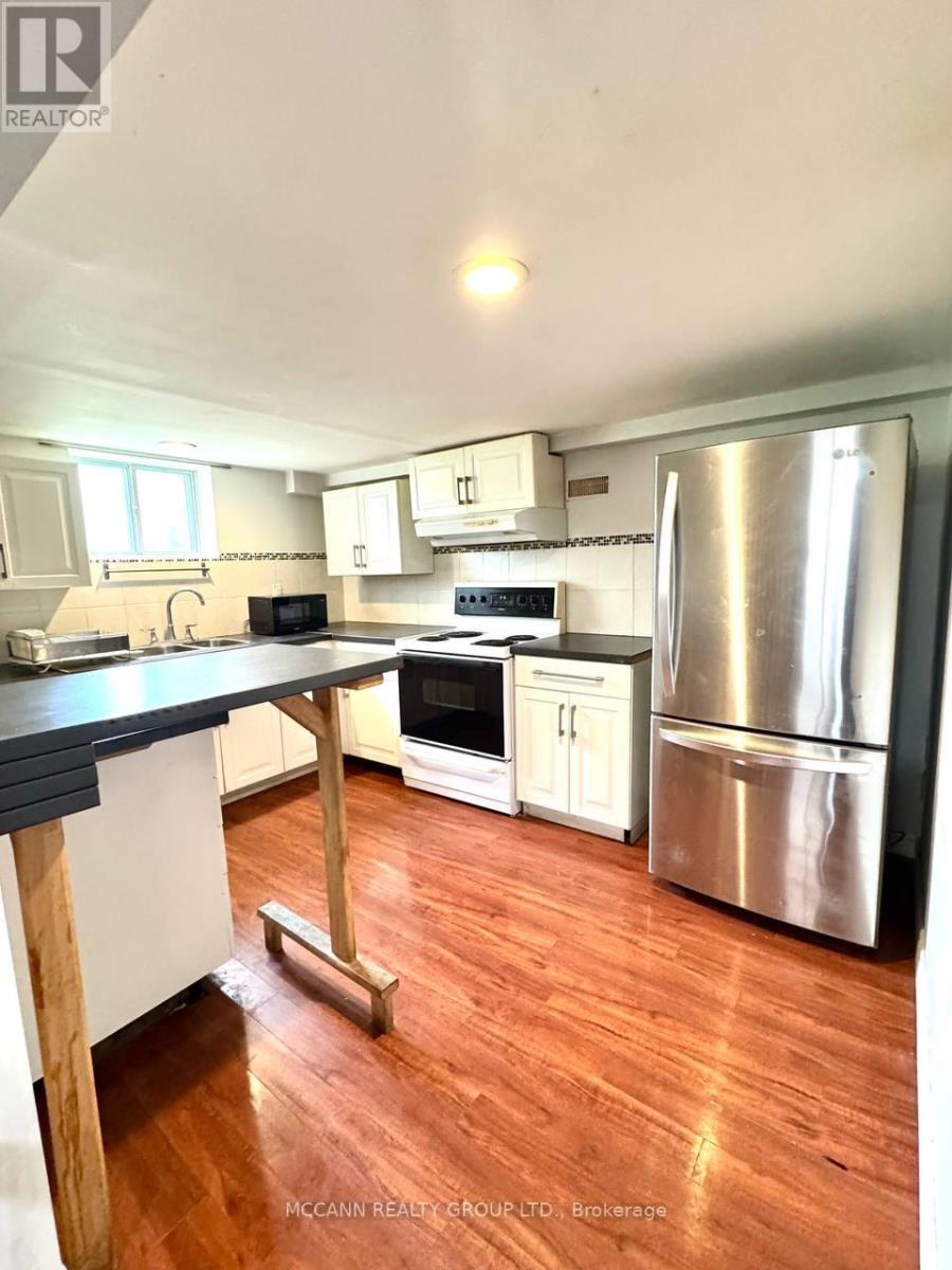 Main - 32 Belgravia Avenue, Toronto, Ontario  M6E 2M5 - Photo 16 - W13447594
