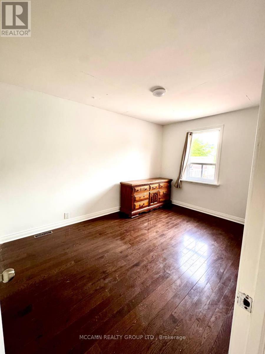 Main - 32 Belgravia Avenue, Toronto, Ontario  M6E 2M5 - Photo 7 - W13447594