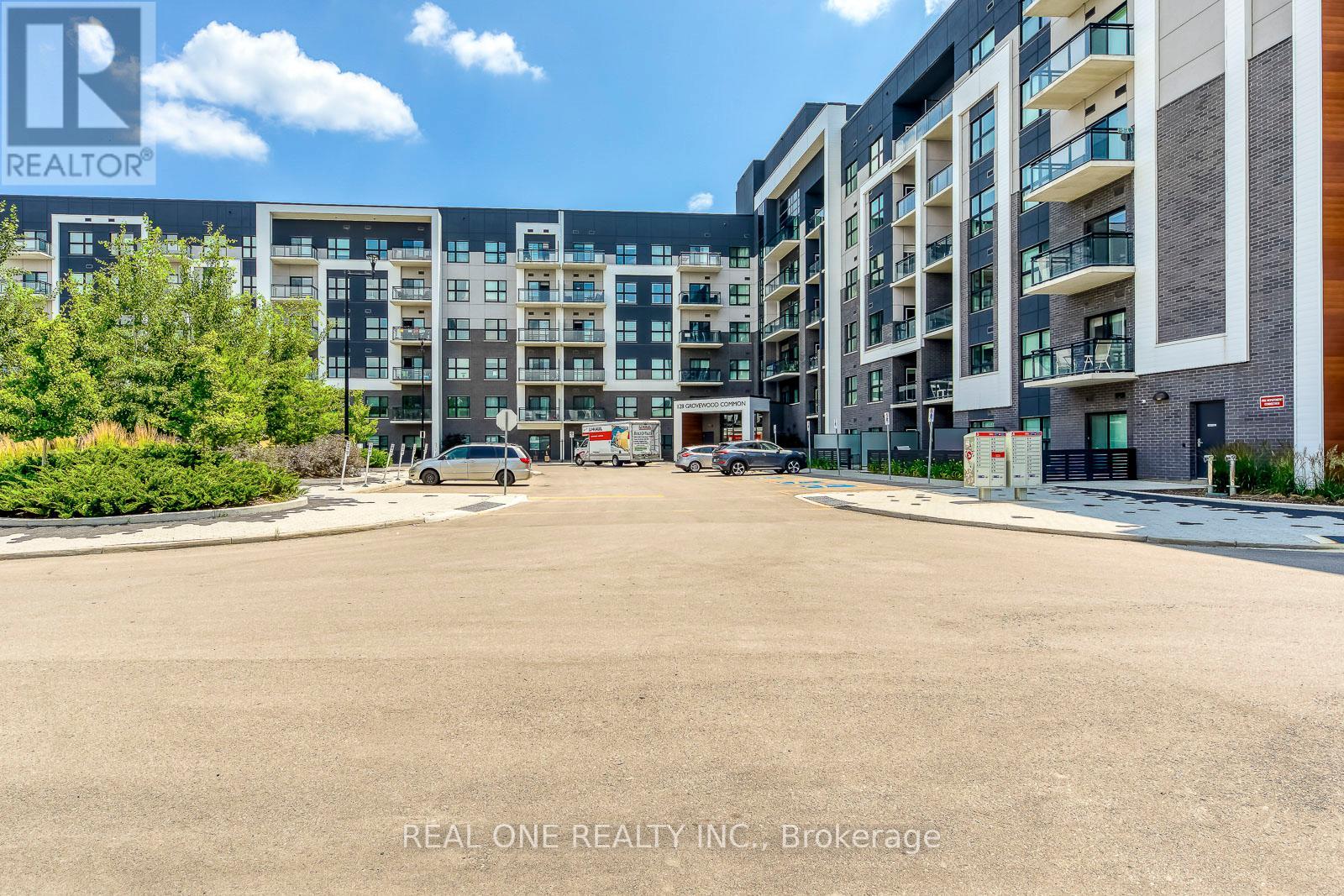 533 - 128 GROVEWOOD COMMON, Oakville, Ontario
