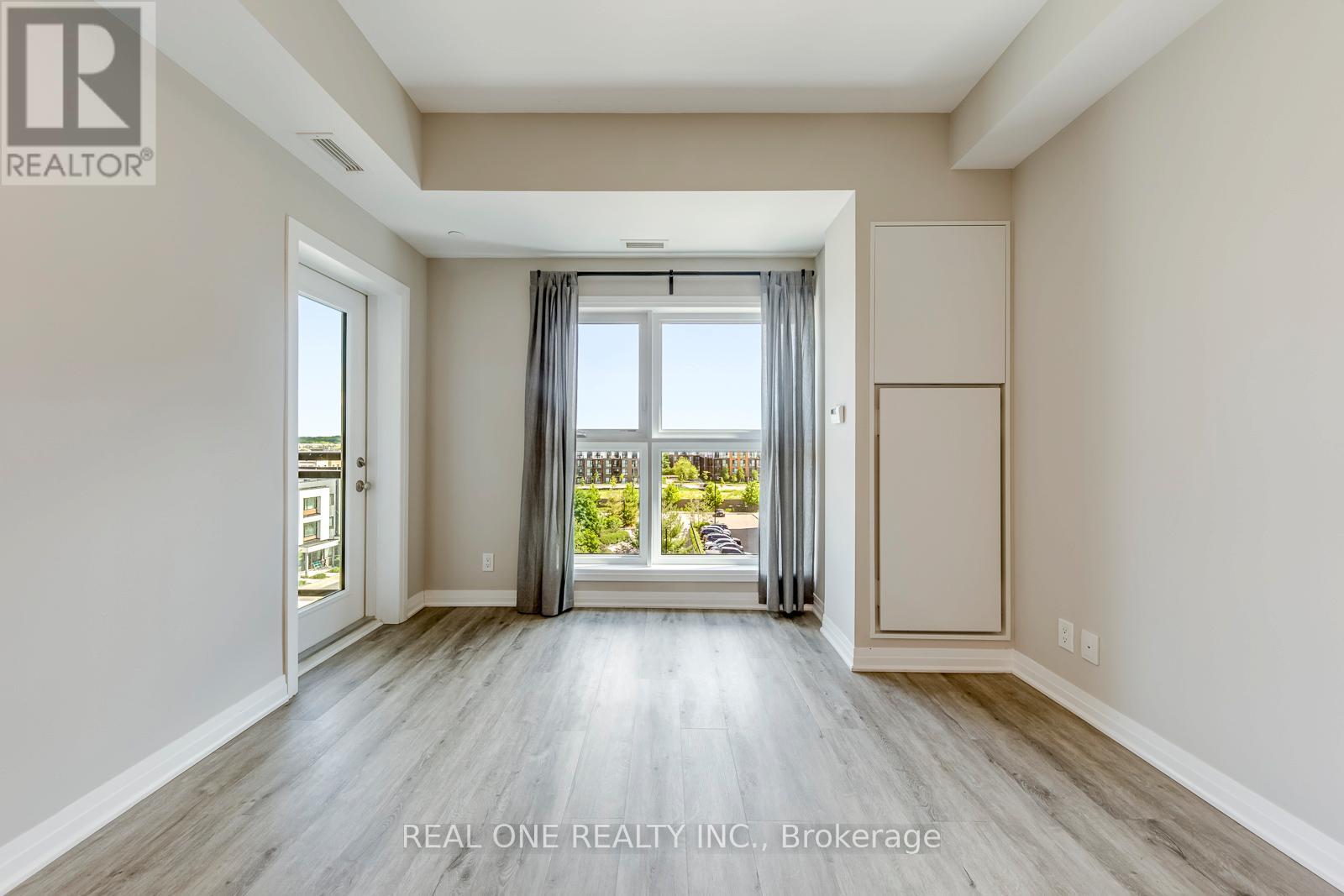 533 - 128 Grovewood Common, Oakville, Ontario L6H 0X3 - Photo 17 - W13447630