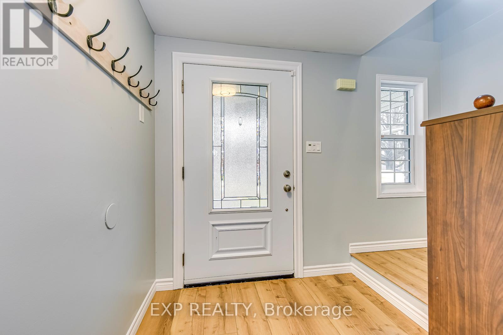 76 Gibb Street, Cambridge, Ontario  N3C 4C5 - Photo 2 - X13447586