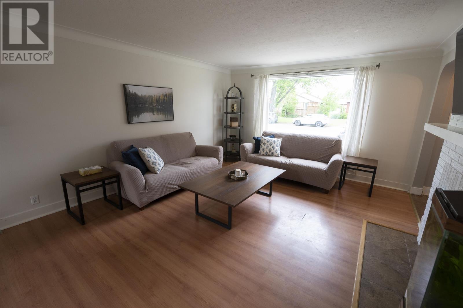2018 Donald Street East, Thunder Bay, Ontario  P7E 5W8 - Photo 3 - TB2601517