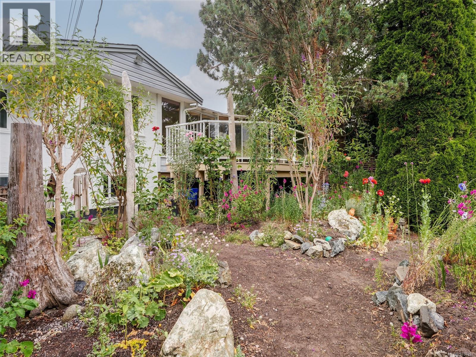 2979 Westdowne Rd, Oak Bay, British Columbia  V8R 5G1 - Photo 31 - 1038397