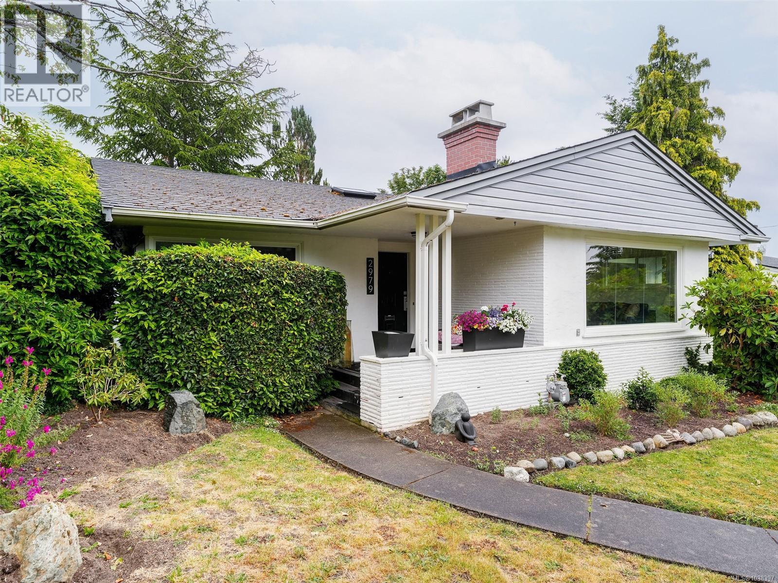 2979 Westdowne Rd, Oak Bay, British Columbia  V8R 5G1 - Photo 4 - 1038397