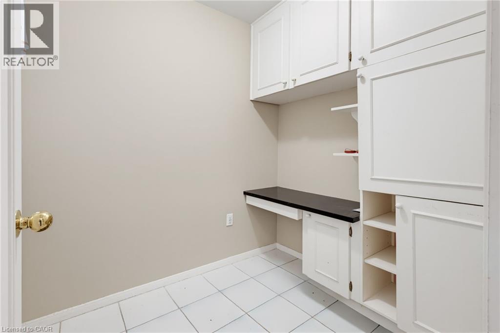 304 Oakwood Court, Burlington, Ontario  L7N 1W9 - Photo 23 - 40839783