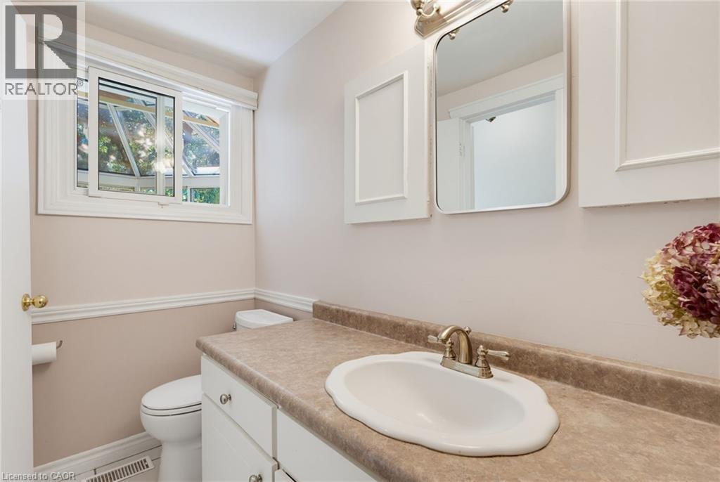 304 Oakwood Court, Burlington, Ontario  L7N 1W9 - Photo 19 - 40839783