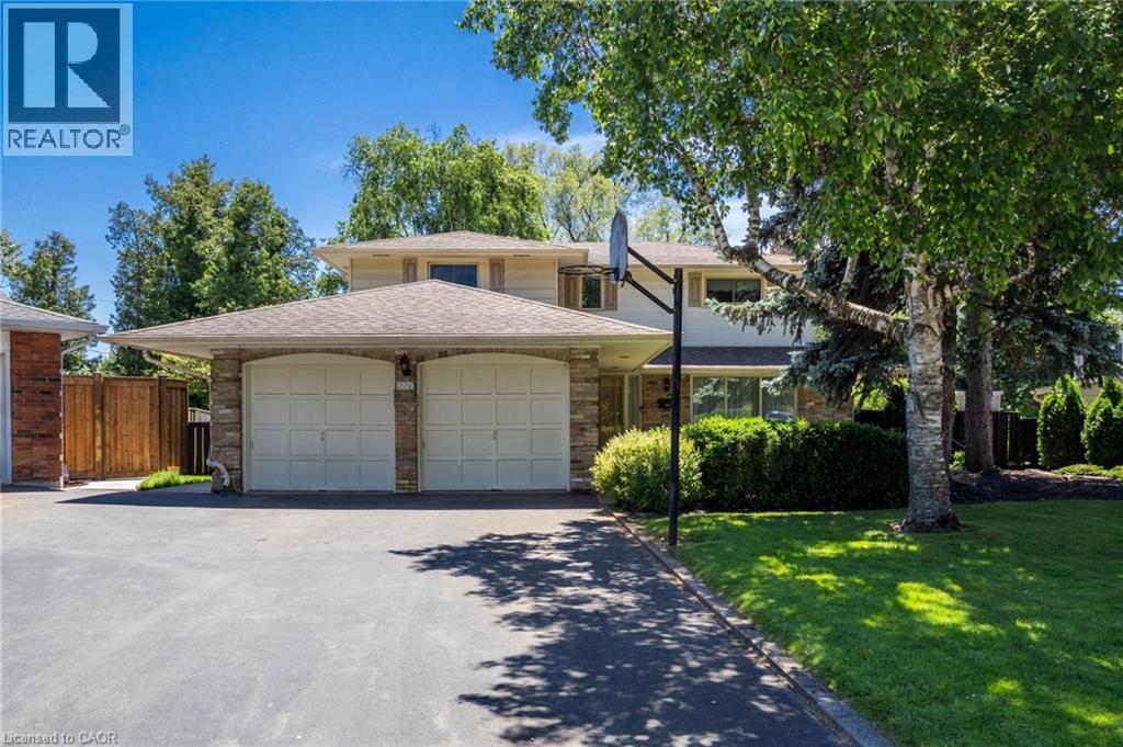 304 Oakwood Court, Burlington, Ontario  L7N 1W9 - Photo 2 - 40839783