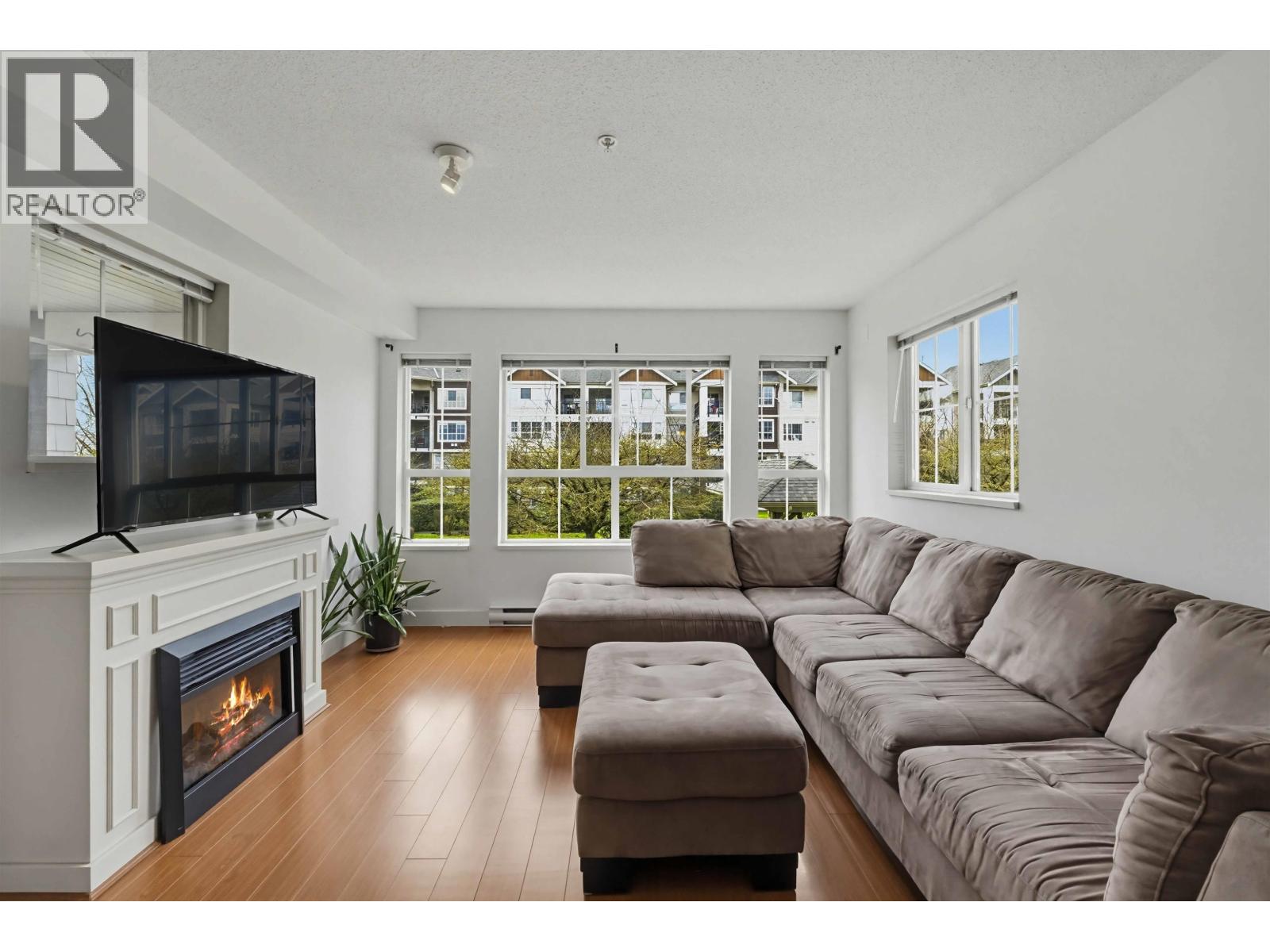 232 19673 Meadow Gardens Way, Pitt Meadows, British Columbia  V3Y 0A1 - Photo 15 - R3135995